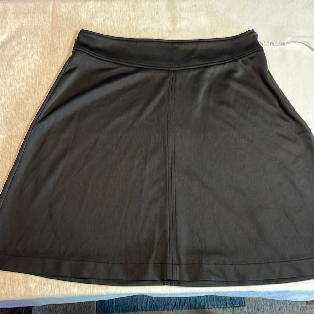 Ladies GNW skirt
